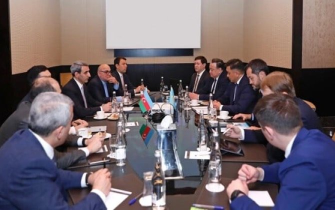 Qazaxıstanla dəmiryol sahəsində əməkdaşlıq genişləndirilir