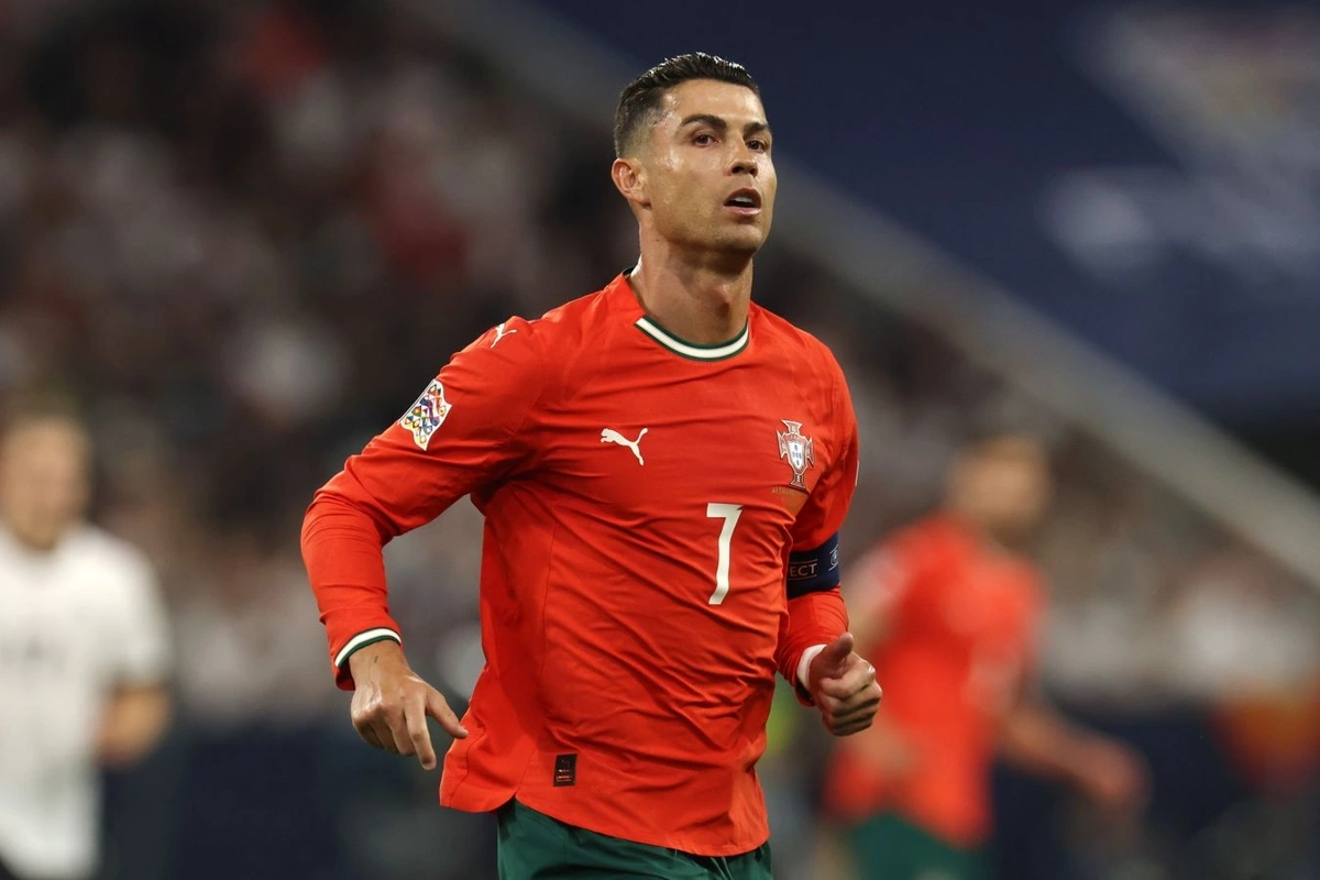 FIFA-dan Ronaldonun qırmızı vərəqə cəzası ilə bağlı QƏRAR