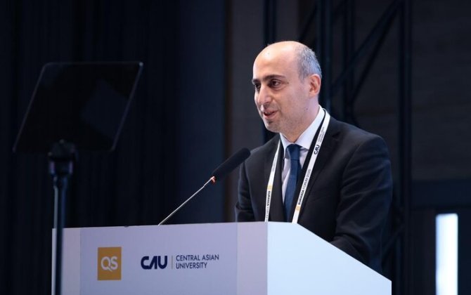 Emin Əmrullayev QS Avrasiya Forumunda çıxış edib - FOTO