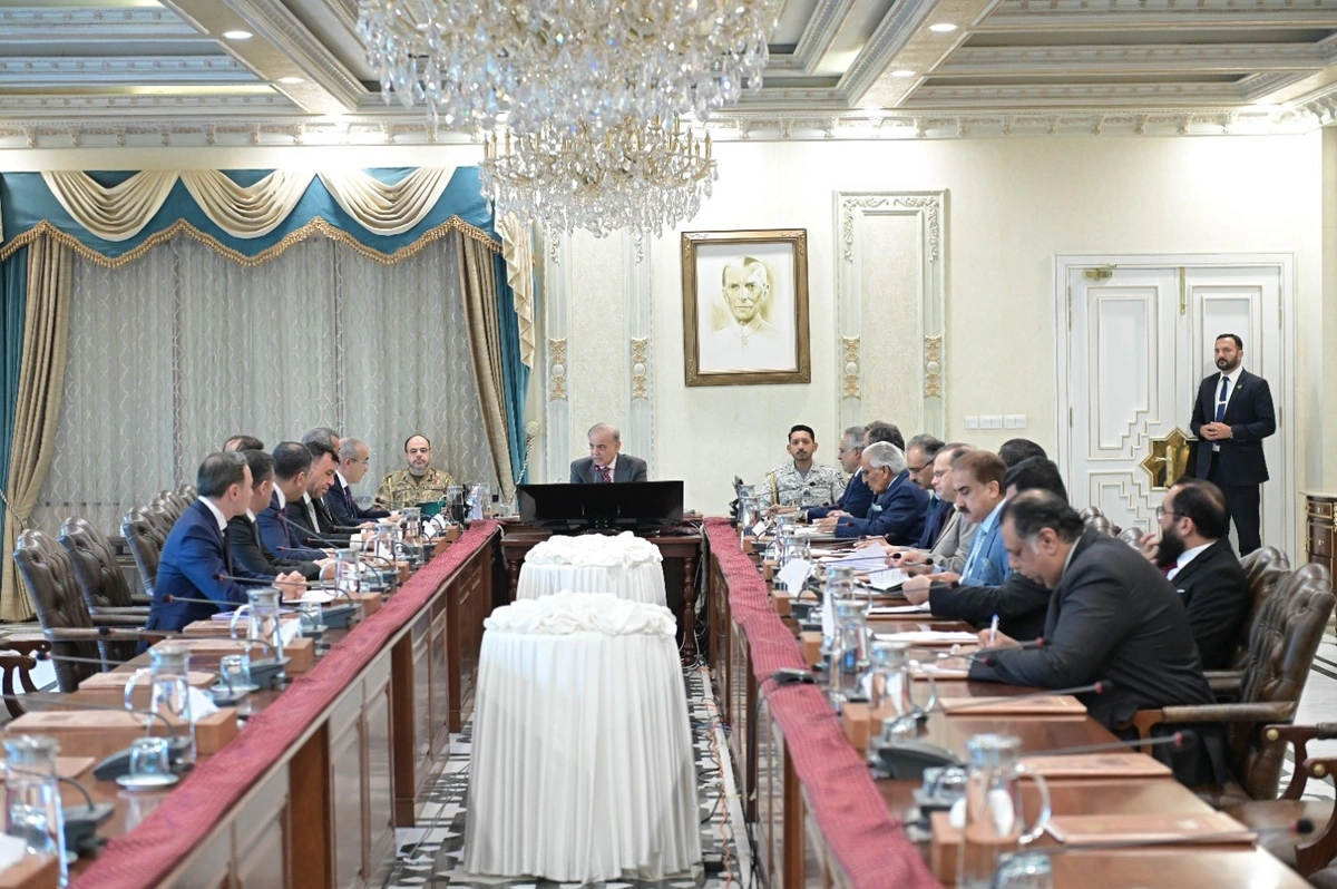 Премьер-министр Пакистана провел встречу с министром экономики Азербайджана