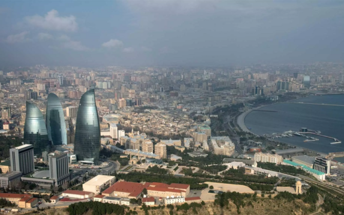 “Bakının köçürülməsi real deyil”