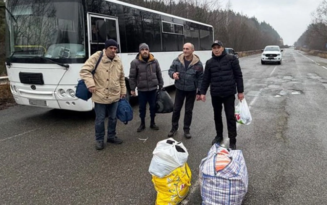 Ukrayna Rusiyaya 14 mülki şəxsi təhvil verib