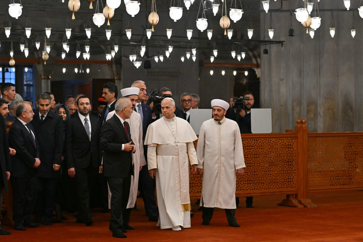 Roma Papası Sultanəhməd məscidini ziayarət etdi