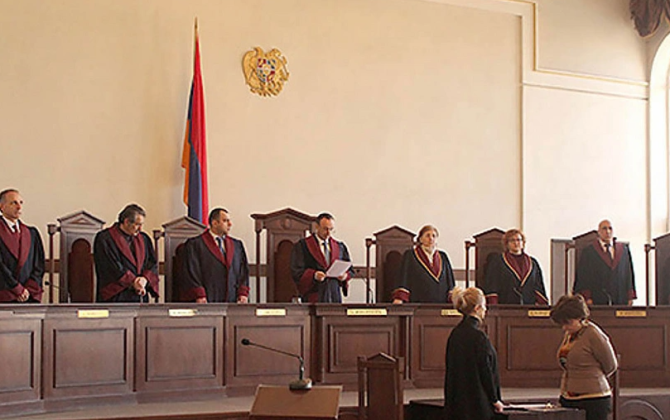 II Qareginin qardaşı və onun oğlunun həbs müddəti uzadılıb