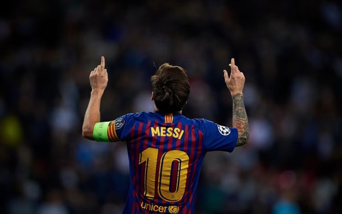 Messi Hindistana gedir?