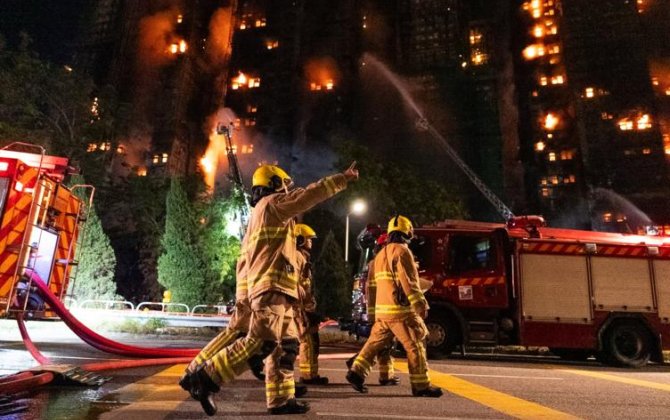 SCMP: Более 90 домашних питомцев спасли в Гонконге на месте мощного пожара