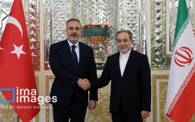 Hakan Fidan Abbas Əraqçi ilə görüşdü - FOTO