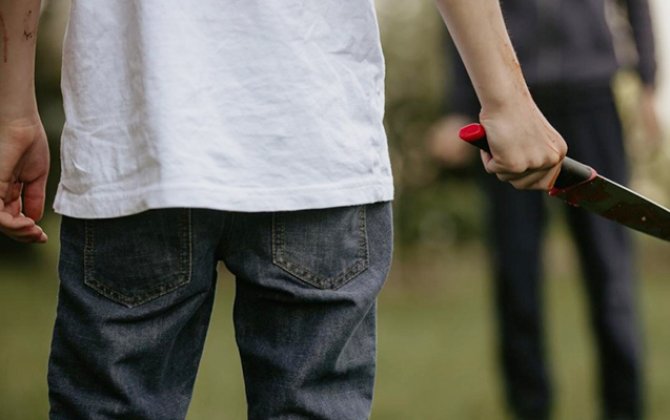 Gəncədə iki nəfər bıçaqlandı