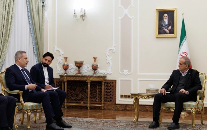 Tehranda Pezeşkianla Fidan arasında görüş olub