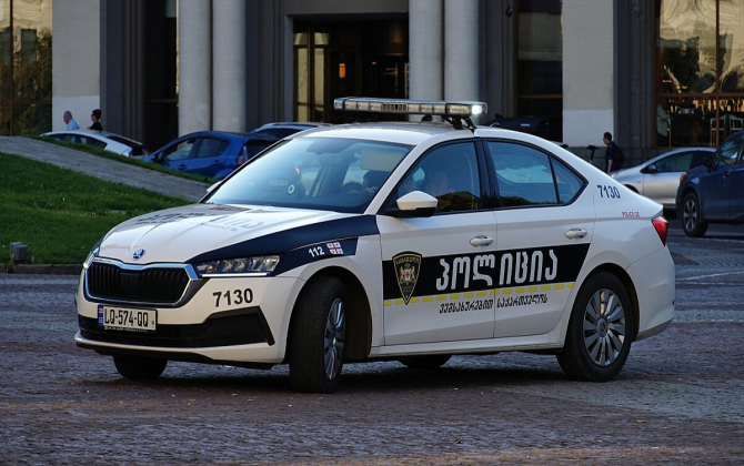 Gürcüstanda naməlum şəxs insanlara atəş açıb, ölən və yaralananlar var