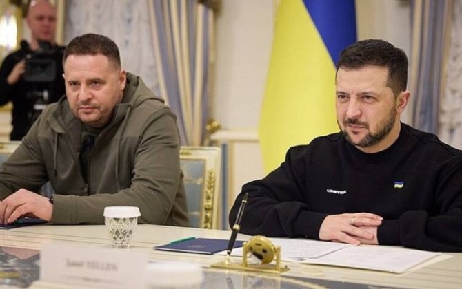 Зеленский встретился с Ермаком сразу после его отставки