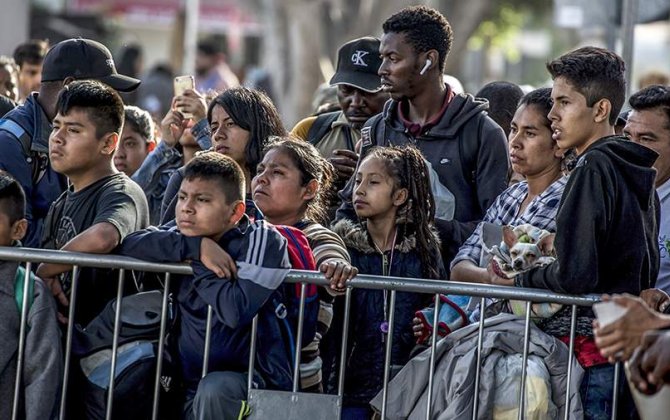 Трамп надолго «закрыл двери» для беженцев