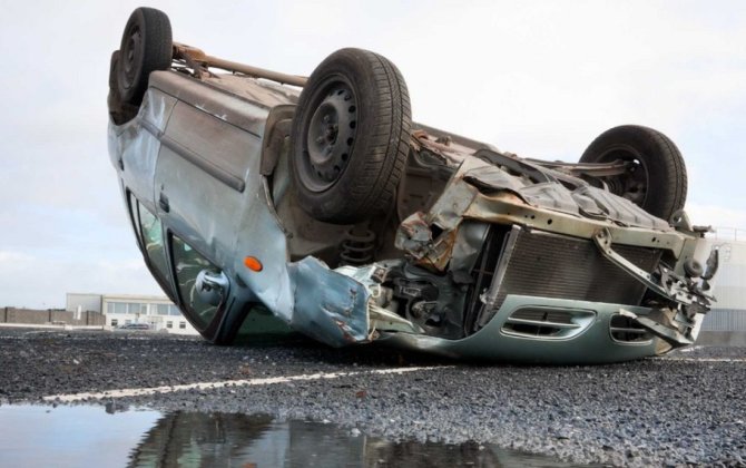 Masallıda avtomobil aşdı - Ölən var