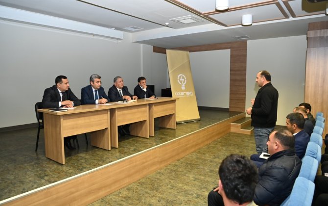 “Azərişıq” ASC-nin nümayəndələri Biləsuvarda sahibkarlarla görüşüb - FOTOLAR