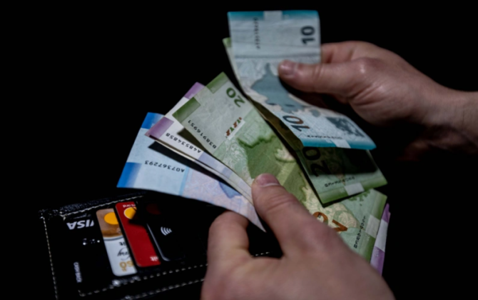 Yaşayış minimumu və ehtiyac meyarı ilə bağlı qanun layihələri II oxunuşda qəbul edilib