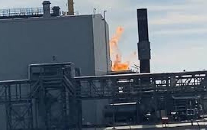 Пожар на предприятии Botaş в Силиври удалось локализовать