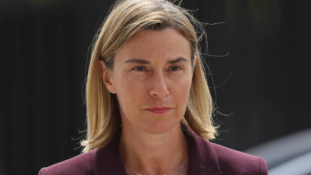 Подозреваемую в коррупции экс-главу дипслужбы ЕС Могерини освободили