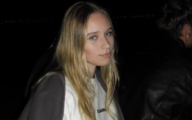 Дочь Путина отказалась говорить о политике отца с украинскими журналистами-ВИДЕО