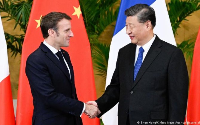 Си Цзиньпин призвал Францию проявить ответственность, когда мир на перепутье