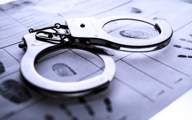 Marketdən ödəniş terminalını oğurlayıb araba ilə aparan şəxs həbs olundu