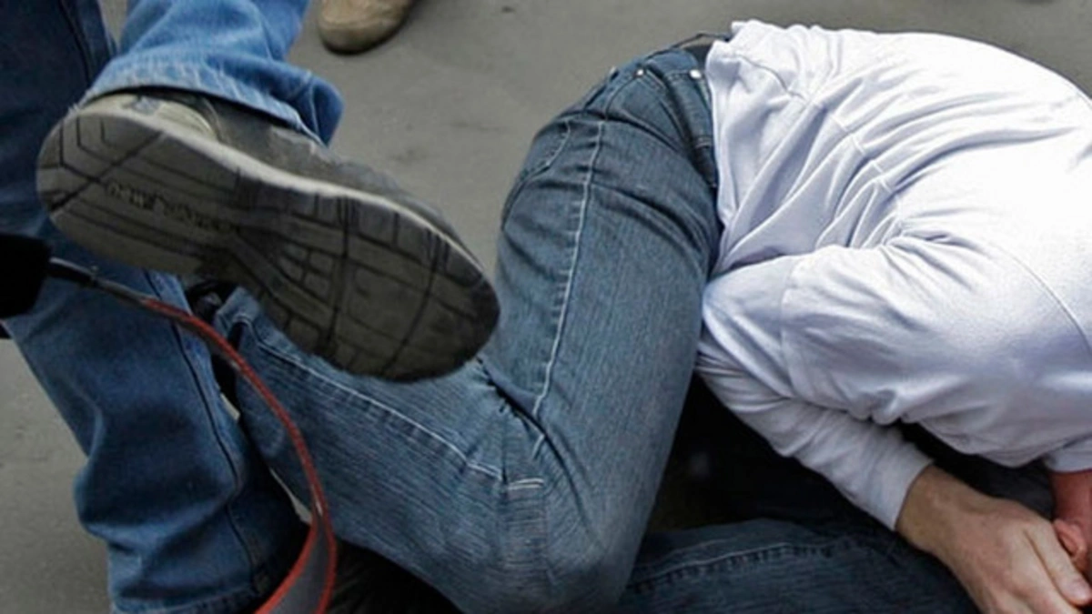 В Нефтчале сын избил 70-летнего отца