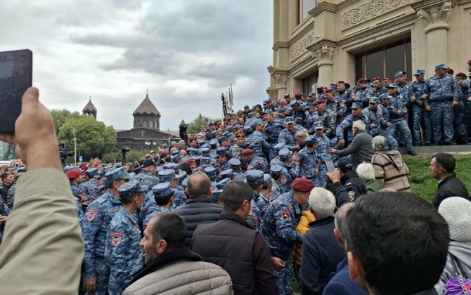 Ermənistanda Rusiyaya birləşməyi təklif edən eks-merin tərəfdarları həbs edildi...