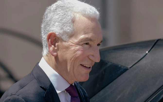 ABŞ səfiri Sarkozi ilə həbsxanada görüşmək istəyib