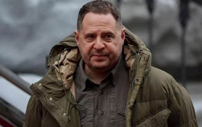 “Yermak işdən çıxarıldıqdan sonra ən azı on vəzifəsində qalıb” − KİV