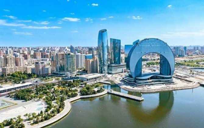 В Баку впервые проходит Молодежный диалог D-8