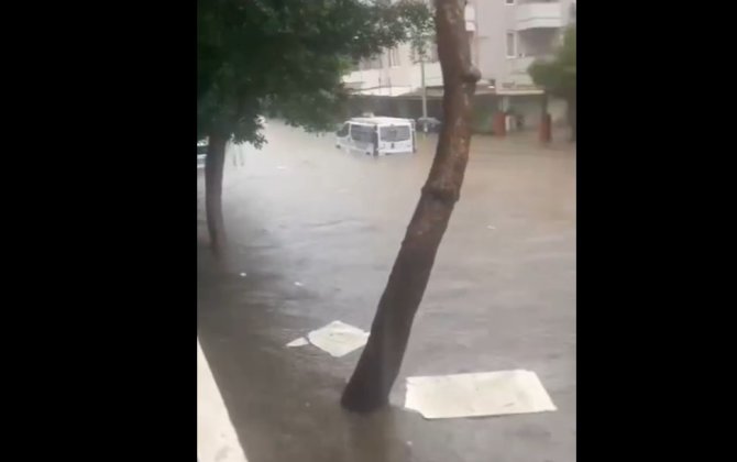 Мощные ливни накрыли Аланью-ВИДЕО