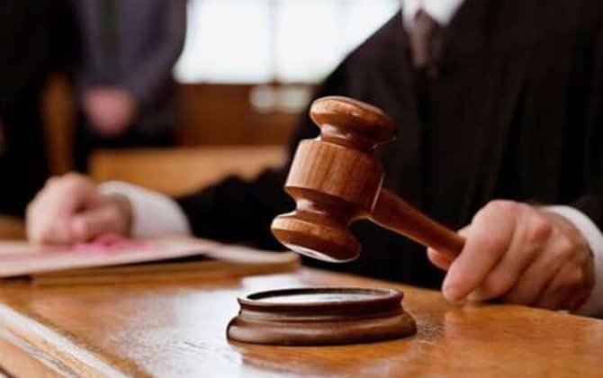 Terrorçuluğu maliyyələşdirmə və cinayətkar birlikdə iştirakda təqsirləndirilən şəxsə hökm oxundu