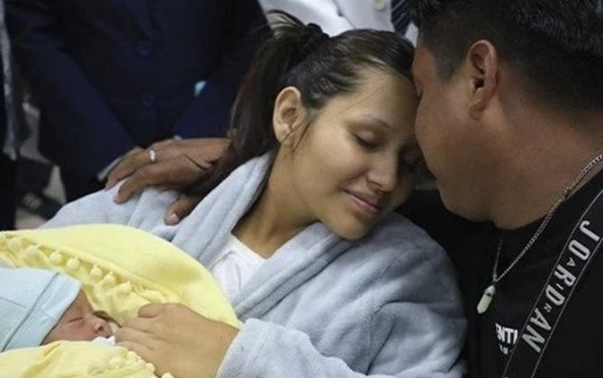 Bu ölkədə uşaqlıqda yox, qaraciyərdə inkişaf etmiş sağlam körpə doğuldu...-FOTO