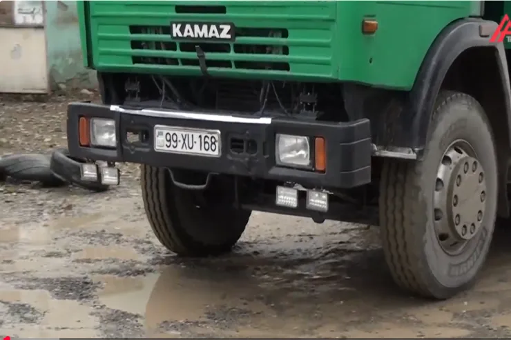 Azərbaycanın bu yolları yayda toz-torpaq olur, qışda palçıq - VİDEO