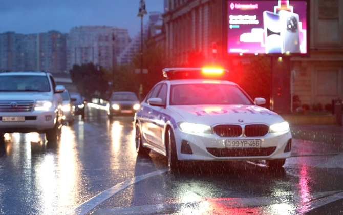 Polis yağışlı hava ilə əlaqədar gücləndirilmiş iş rejiminə keçib - VİDEO