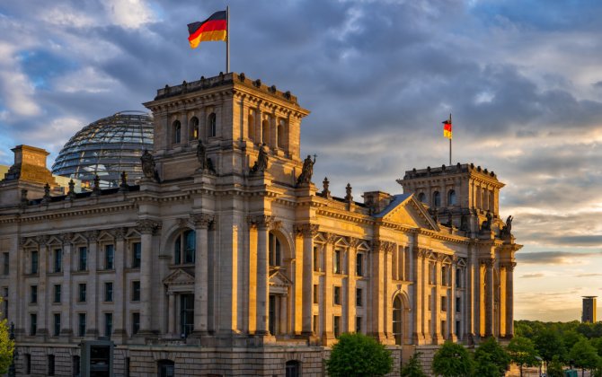 Almaniya höküməti: Ukraynaya dair sülh planı üzərində intensiv iş davam etdiriləcək