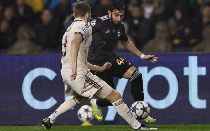 «Карабах» проиграл «Аяксу»