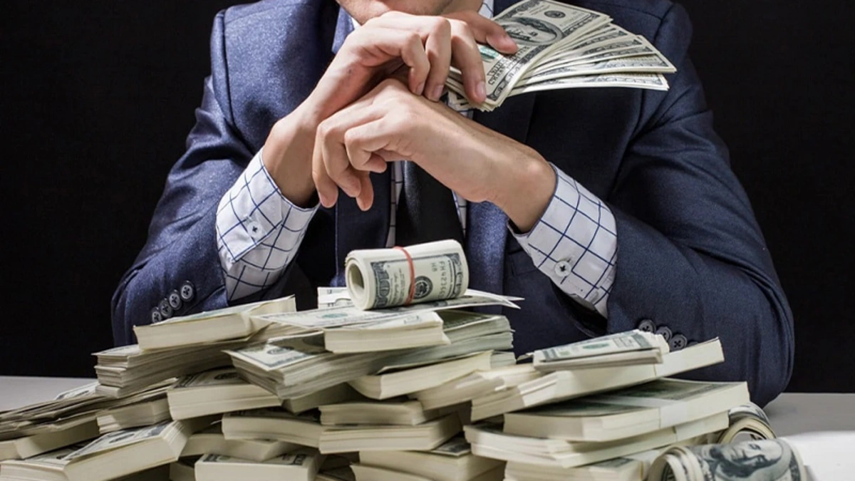 Dünya sərvətinin yarısından çoxu 10% insanın əlində cəmləşib