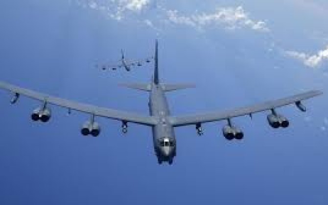 Япония и США провели учения с участием американских бомбардировщиков B-52