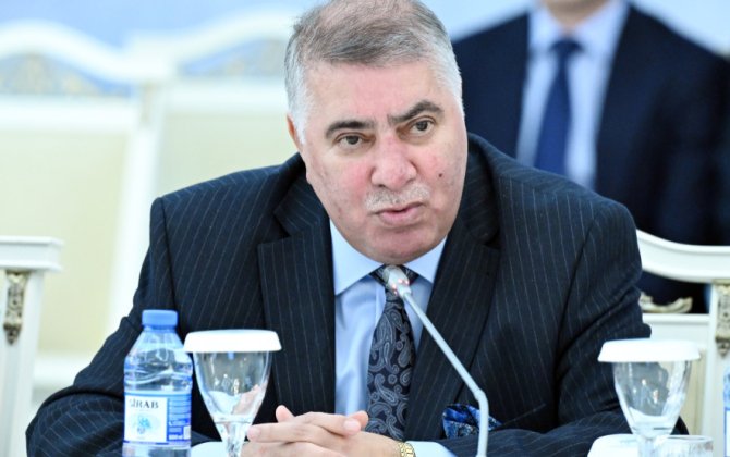 “Televiziya bərbad gündədir, aparıcılar ləhcə ilə danışır” - Dilçilik İnstitunun direktorundan ETİRAZ+ÖZƏL