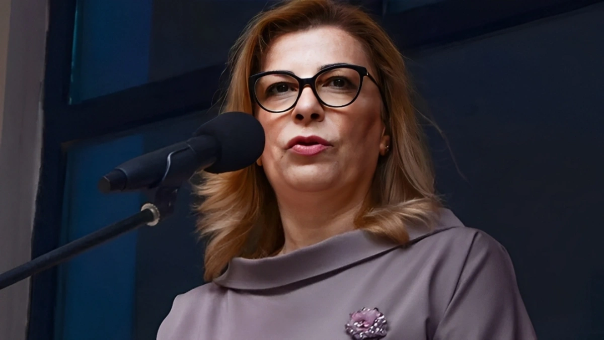 Sabiq rektor qızının 57 min manatını ələ keçirən şəxsin məhkəməsinə getməyib