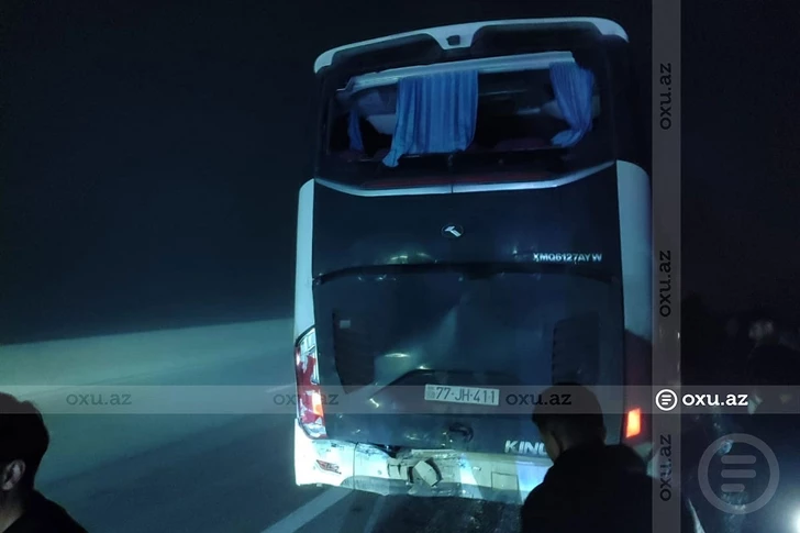 Густой туман стал причиной аварии в Кюрдамире: грузовик столкнулся с пассажирским автобусом-ФОТО