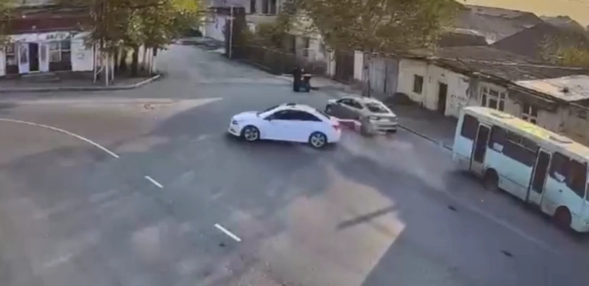 В Гяндже арестованы водители, устроившие автохулиганство в свадебном кортеже-ВИДЕО