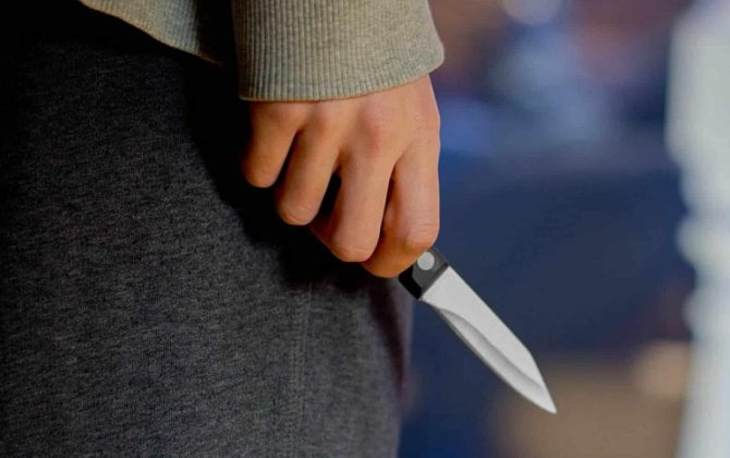 Naxçıvanda 26 yaşlı gənc özünü bıçaqladı