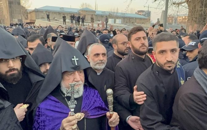 Rusiyayönlü müxalifət II Qareginə dəstək üçün cəmi 2200 nəfər toplaya bildi...