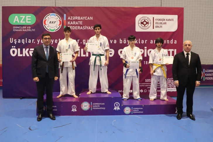 В Азербайджане продолжается чемпионат страны по карате-ФОТО