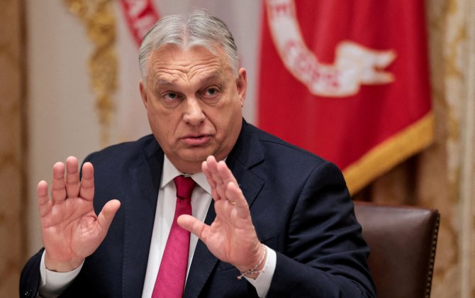 МИД Польши поздравил Орбана «орденом Ленина»-ФОТО