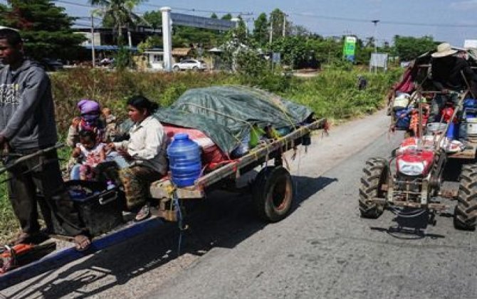 Kambocada 500 min, Tailandda 400 min insan evlərini tərk edib