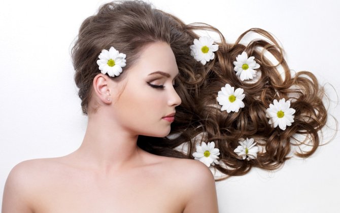 Məşhur stilist sağlam saçlara zərər vuran 5 gündəlik vərdişi açıqlayıb