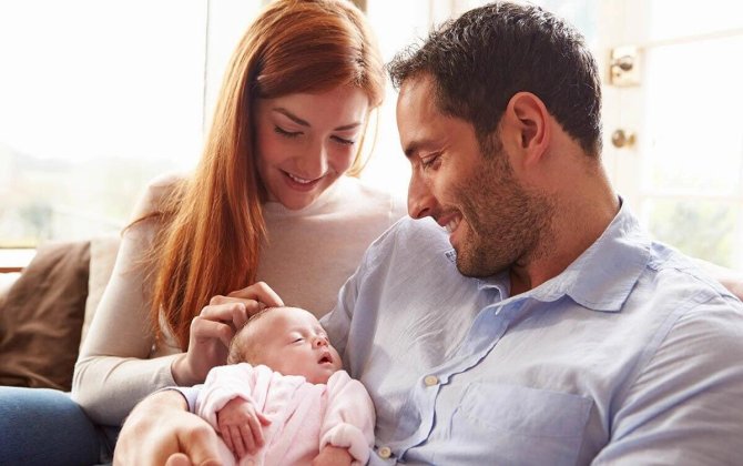 Qanun dəyişir: Atalar uşağın doğumuna görə pul alacaq