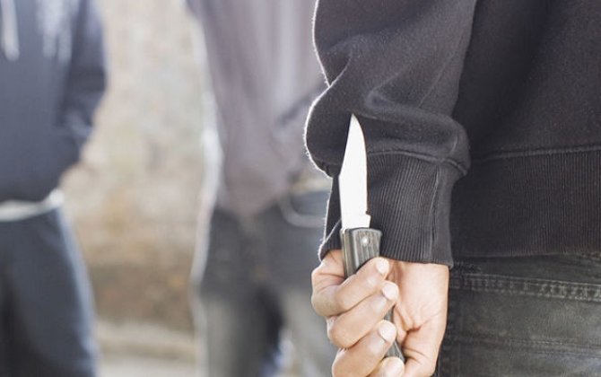 Gəncədə 15 yaşlı yeniyetmə bıçaqlandı